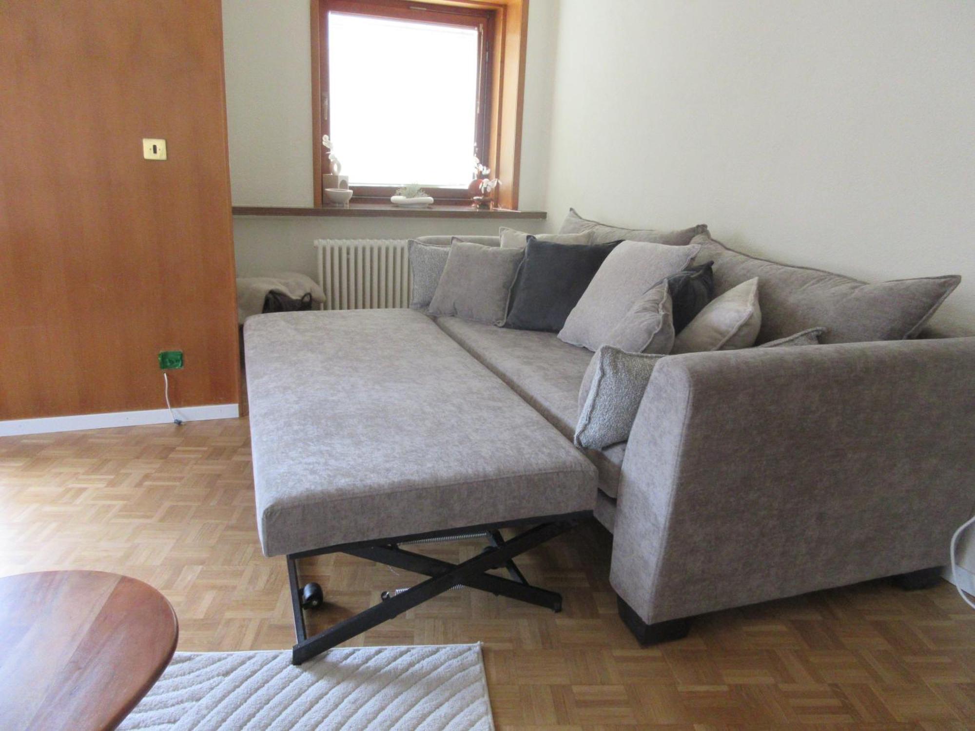 Alberti Platz *